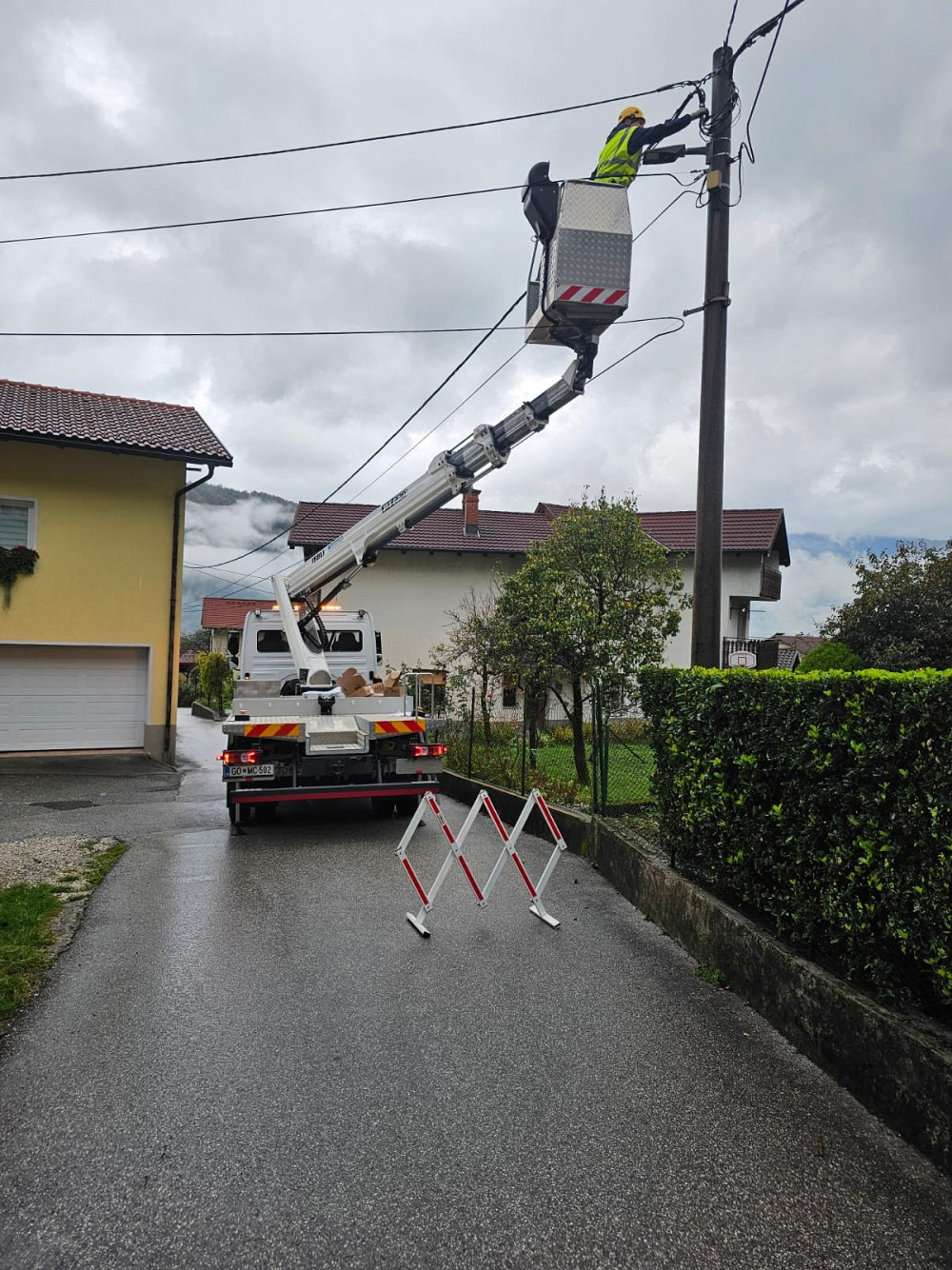 NA CELOTNEM OBMOČJU OBČINE TOLMIN bodo 1.580 obstoječih svetilk javne razsvetljave nadomestile nove, ki bodo zagotavljale višjo energetsko učinkovitost in zanesljivost delovanja.