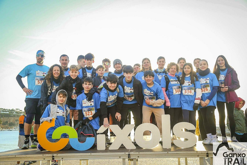 PODBRŠKI OSMOŠOLCI SO NA MEDNARODNI ERASMUS+ IZMENJAVI V SANT FELIU DE GUÍXOLS V ŠPANIJI skozi šolo, šport, gorski tek GanxoTrail in skupne dejavnosti spoznavali katalonsko okolje, stkali nova prijateljstva ter doživeli bogato izkušnjo medkulturnega povezovanja. 