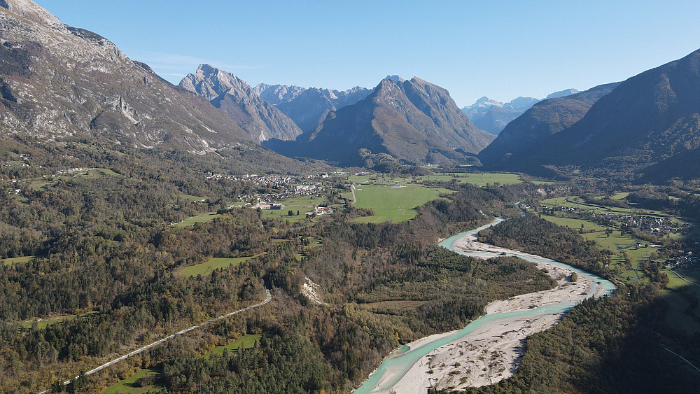 S SVOJIM MNENJEM SOUSTVARJATE PRIHODNOST OBČINE BOVEC – izpolnite anketo in prispevajte k Strategiji razvoja in upravljanja&nbsp;Občine Bovec do leta 2050.