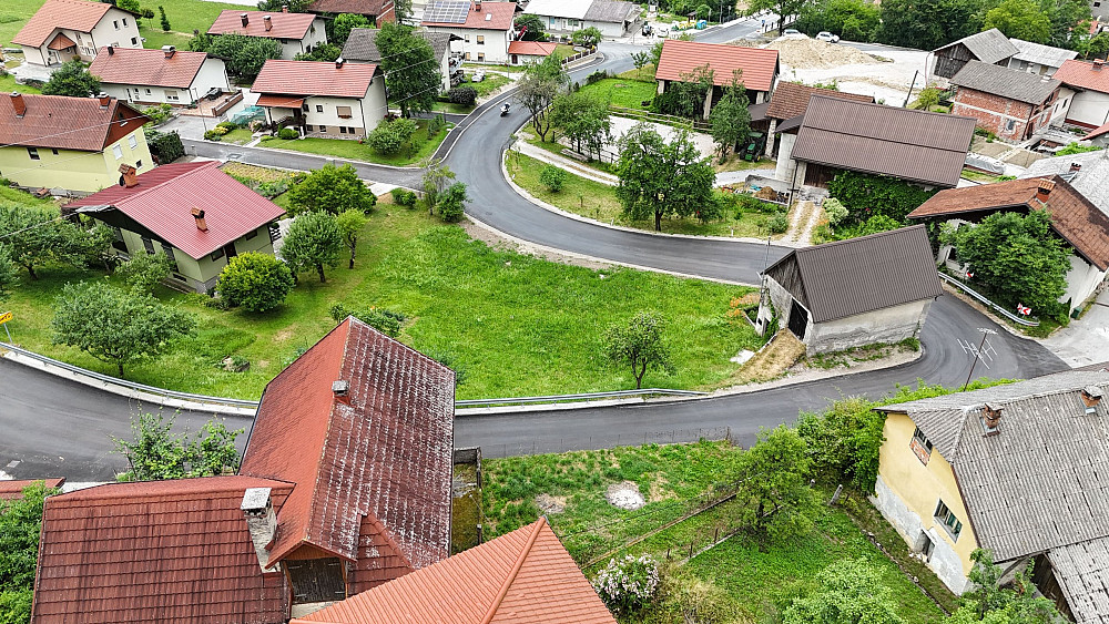 KNEŽA JE DOBILA SODOBEN IN OKOLJSKO PRIJAZEN SISTEM ZA ODVAJANJE IN ČIŠČENJE KOMUNALNE ODPADNE VODE, ki vključuje novo čistilno napravo, kanalizacijo in sončno elektrarno.