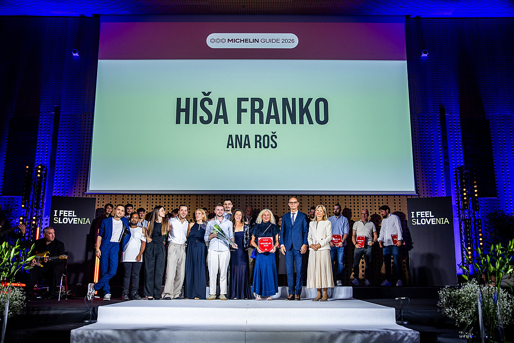 HIŠA FRANKO Z ANO ROŠ JE TUDI LETOS OHRANILA NAJVIŠJE PRIZNANJE TREH MICHELINOVIH ZVEZDIC, s čimer ostaja na vrhu slovenske gastronomije v vodniku Michelin Guide Slovenia 2026.