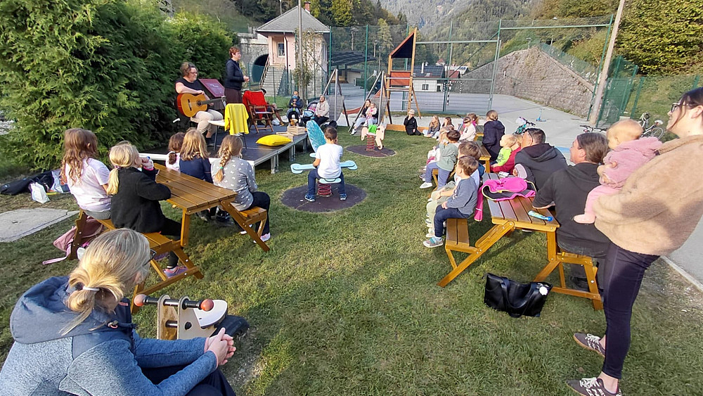 JESENSKA PRAVLJICA V PODBRDU.